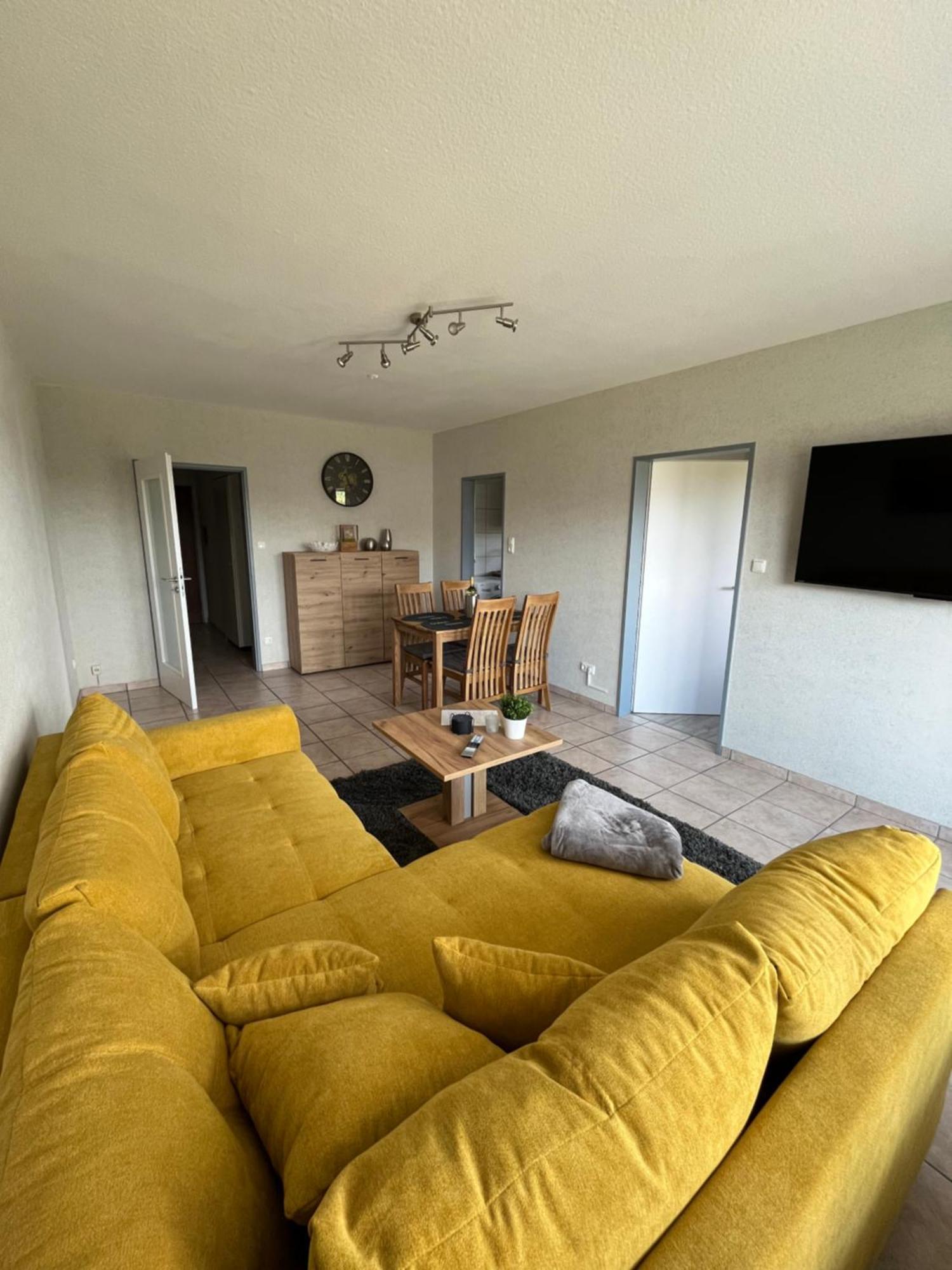 - Monteurwohnung Bueren Apartment *