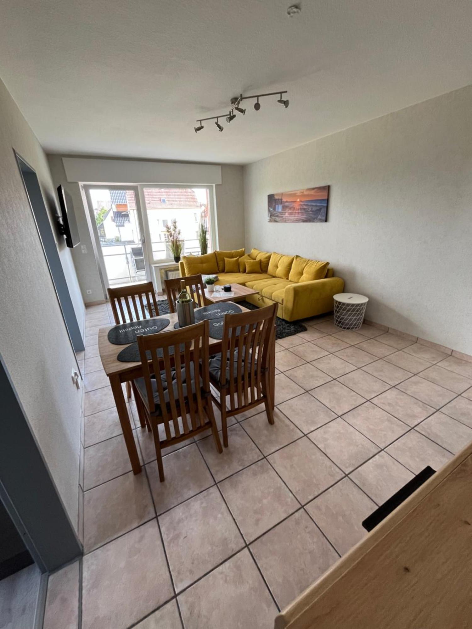 - Monteurwohnung Bueren